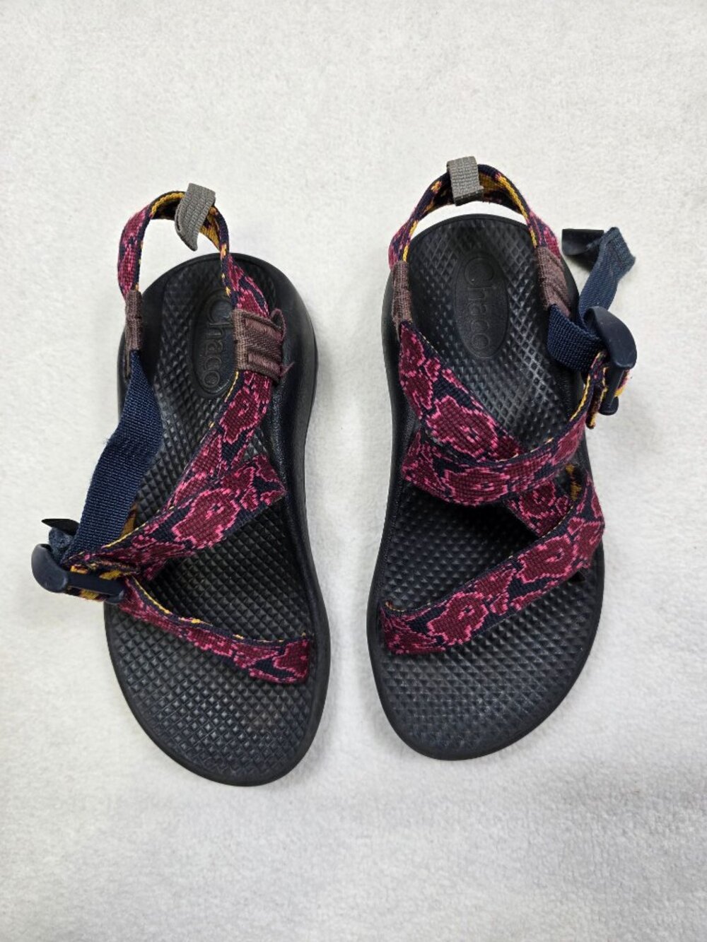 Chaco Youth Kids Z/2 Classic Sandals Size 2 Adjustable Straps Vibram Navy Pink